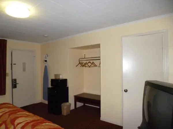 Mount Vernon Inn 6